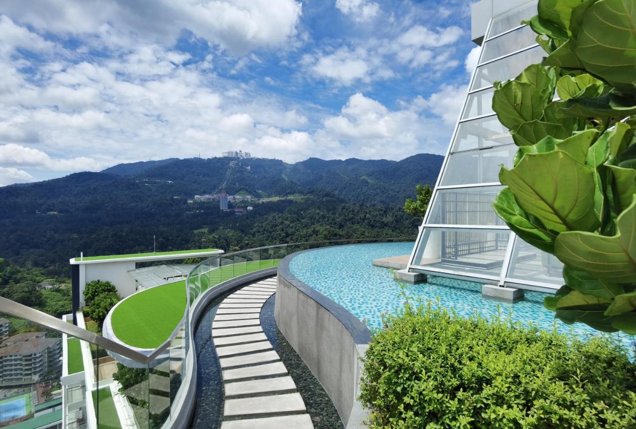 Windmill Upon Hills Luxurious Sky Villa 360 Sky Pool Heated Pool Mountainous Genting View Genting Highland By Heritage Genting Highlands Zewnętrze zdjęcie