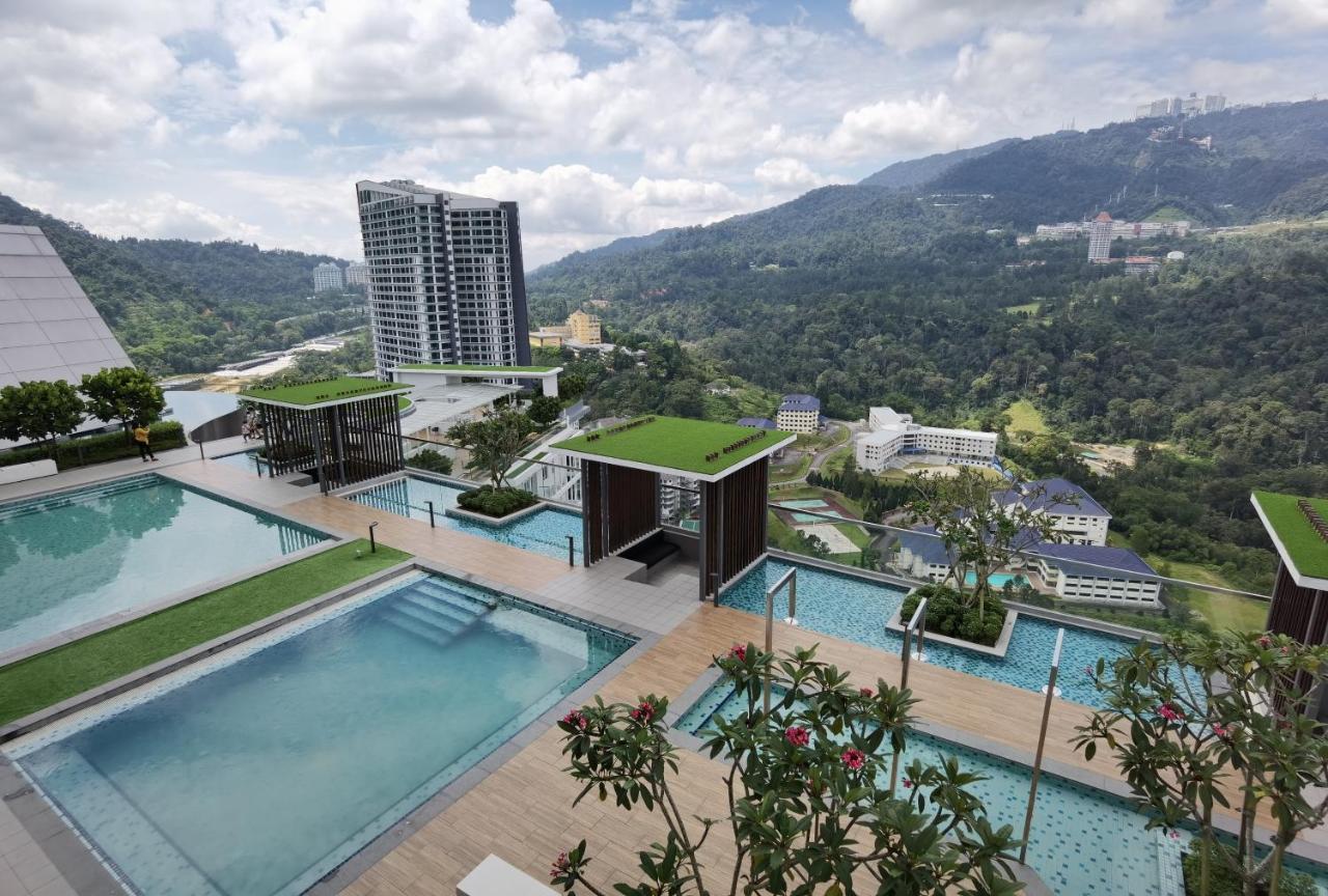 Windmill Upon Hills Luxurious Sky Villa 360 Sky Pool Heated Pool Mountainous Genting View Genting Highland By Heritage Genting Highlands Zewnętrze zdjęcie