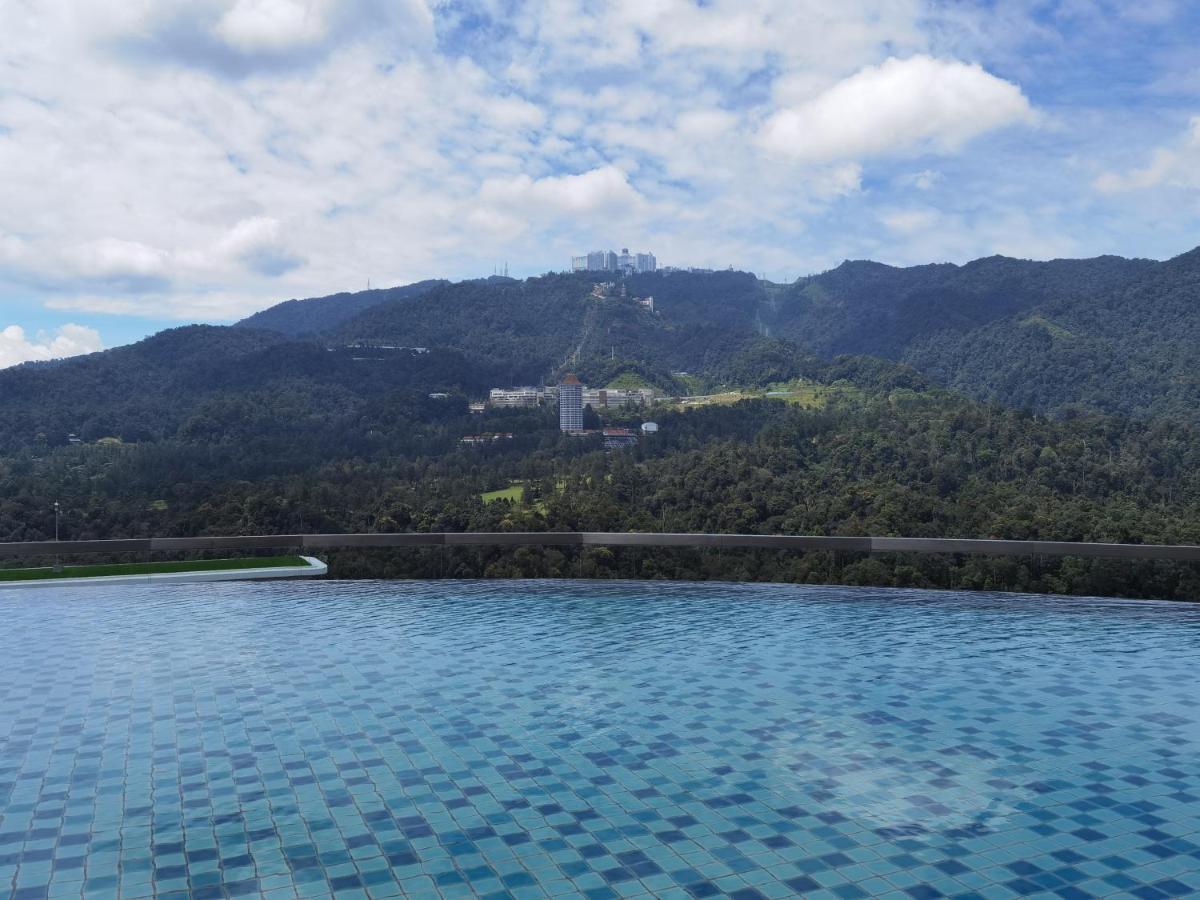 Windmill Upon Hills Luxurious Sky Villa 360 Sky Pool Heated Pool Mountainous Genting View Genting Highland By Heritage Genting Highlands Zewnętrze zdjęcie